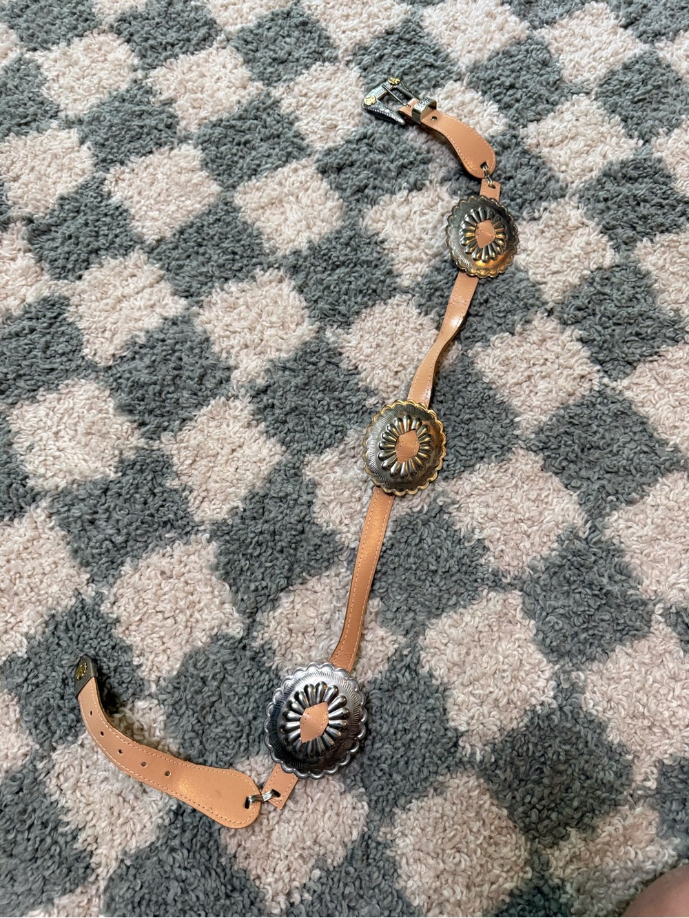 Vintage Tan faux Leather silver tone Conchos thin western cowgirl Belt retro